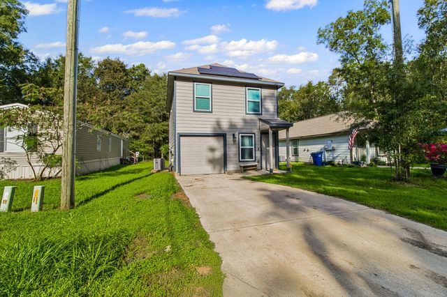 353 Hunters Glen, Livingston, TX 77351