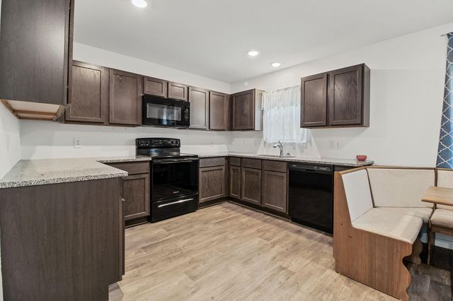 353 Hunters Glen, Livingston, TX 77351