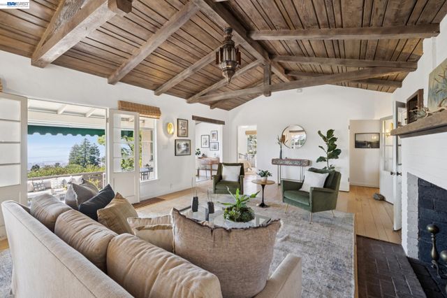 748 KEELER AVE, Berkeley, CA 94708