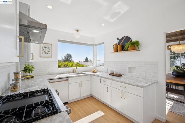 748 KEELER AVE, Berkeley, CA 94708