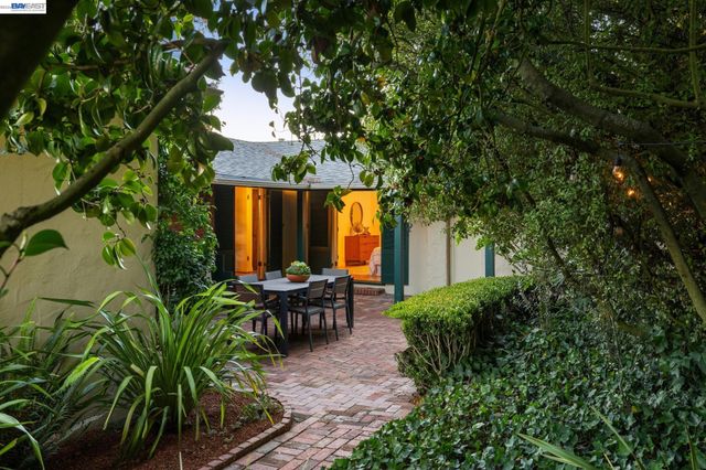 748 KEELER AVE, Berkeley, CA 94708