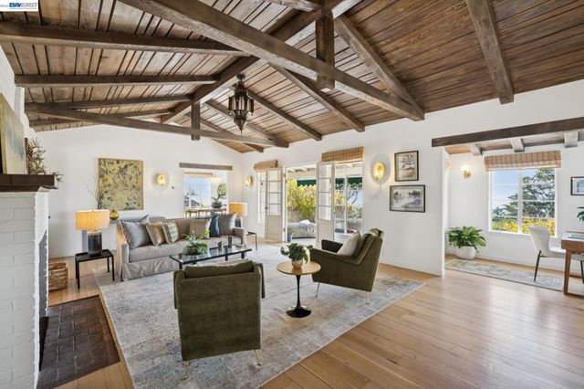748 KEELER AVE, Berkeley, CA 94708