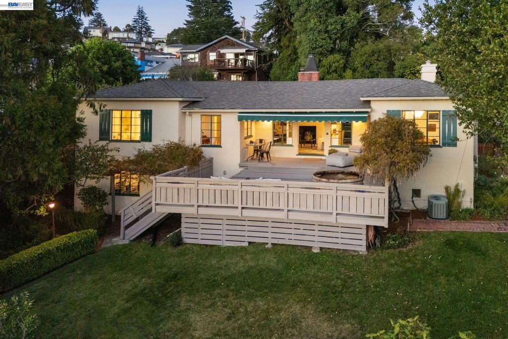748 KEELER AVE, Berkeley, CA 94708