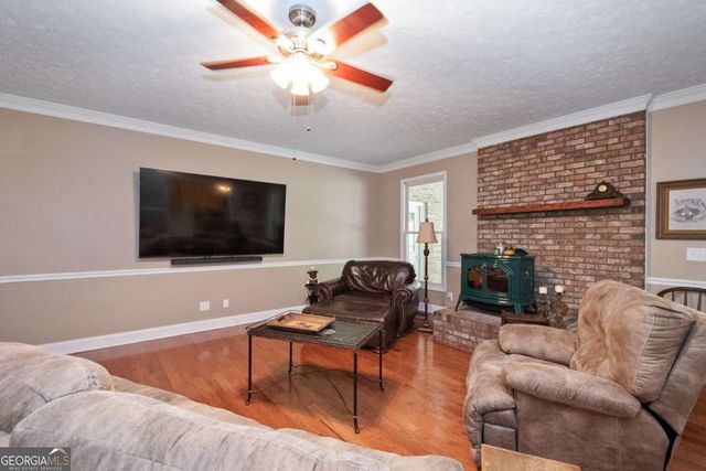 108 Stonebridge Lane, Lagrange, GA 30240