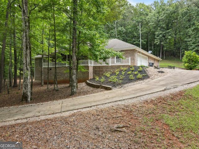 108 Stonebridge Lane, Lagrange, GA 30240