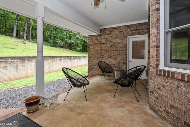 108 Stonebridge Lane, Lagrange, GA 30240