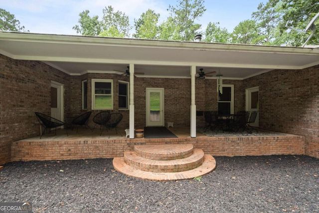 108 Stonebridge Lane, Lagrange, GA 30240