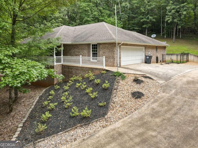 108 Stonebridge Lane, Lagrange, GA 30240