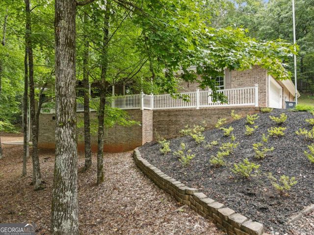 108 Stonebridge Lane, Lagrange, GA 30240