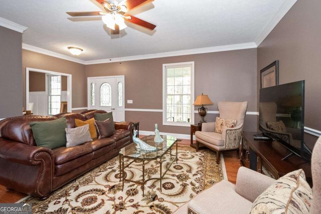 108 Stonebridge Lane, Lagrange, GA 30240