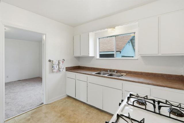 1021 grand ave, Olivehurst, CA 95961