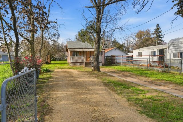 1021 grand ave, Olivehurst, CA 95961