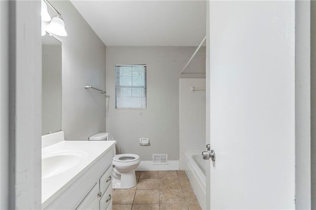 6595 Oakwood Drive, Douglasville, GA 30135