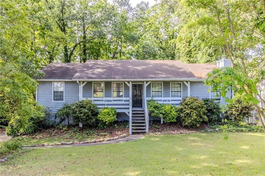 6595 Oakwood Drive, Douglasville, GA 30135