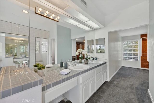 5211 Eureka, Yorba Linda, CA 92886