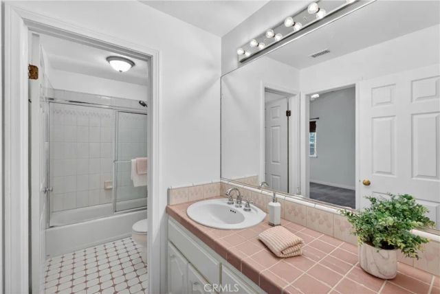 5211 Eureka, Yorba Linda, CA 92886