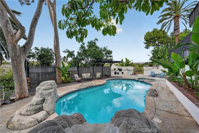 5211 Eureka, Yorba Linda, CA 92886