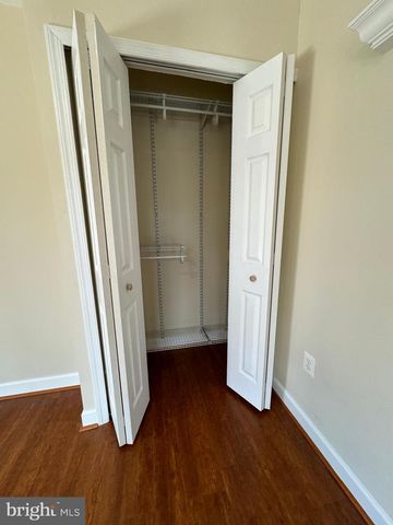 16492 STEERAGE CIR, Woodbridge, VA 22191