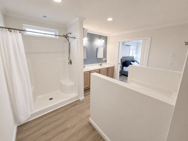 16 Gunrock Ave, Hull, MA 02045