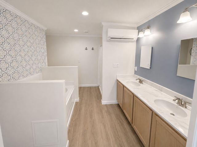 16 Gunrock Ave, Hull, MA 02045