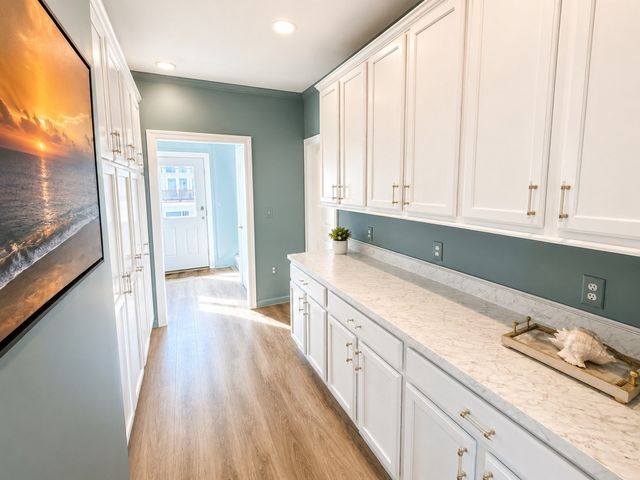 16 Gunrock Ave, Hull, MA 02045