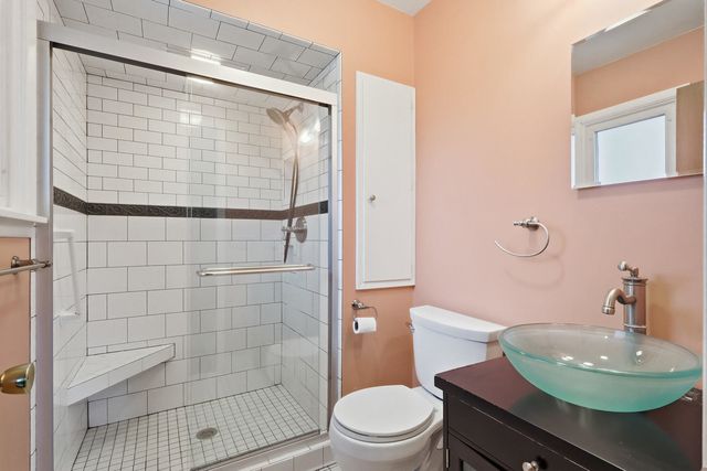 4215 W El Rancho Drive, Davenport, IA 52806