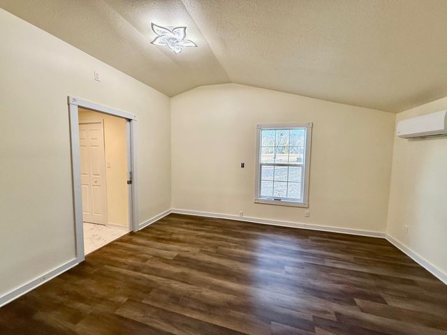 2187 Seagraves Road, Pocahontas, AR 72455