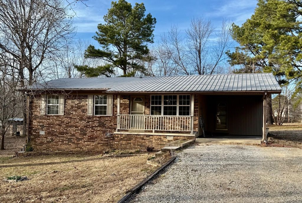 2187 Seagraves Road, Pocahontas, AR 72455