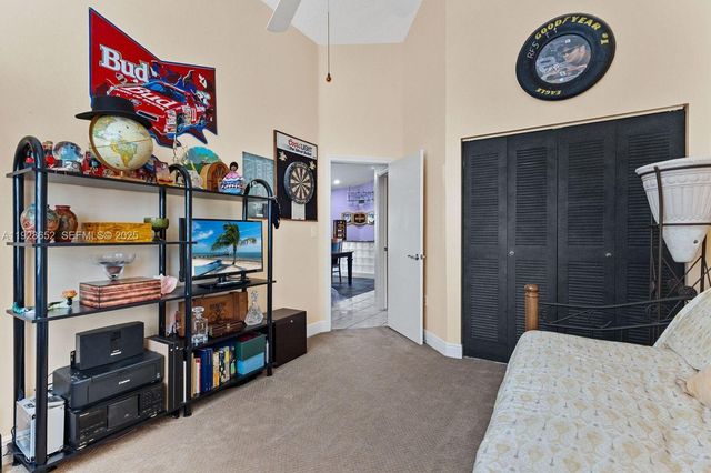 9871 SW 58th Ct, Cooper City, FL 33328