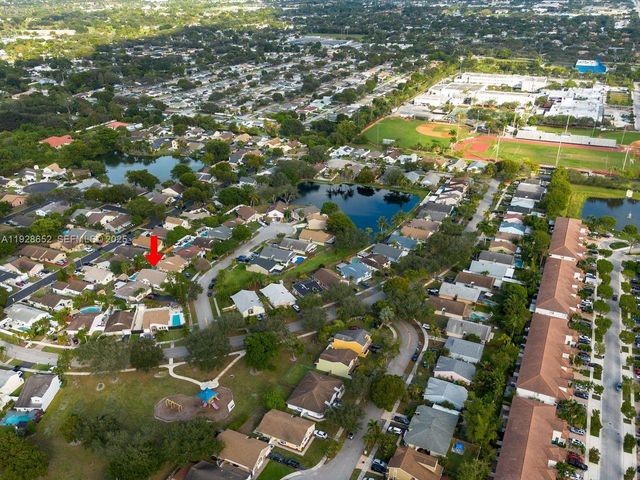 9871 SW 58th Ct, Cooper City, FL 33328