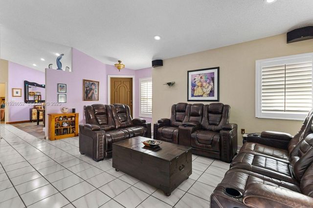 9871 SW 58th Ct, Cooper City, FL 33328