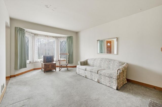 5254 S Melvina Avenue, Chicago, IL 60638