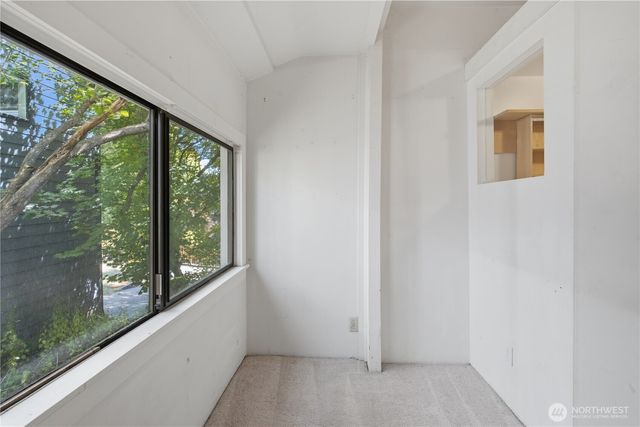 7730 17th Avenue NE, Seattle, WA 98115