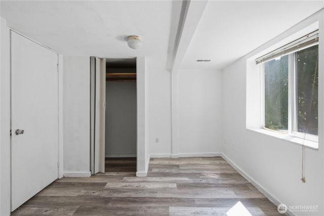 7730 17th Avenue NE, Seattle, WA 98115