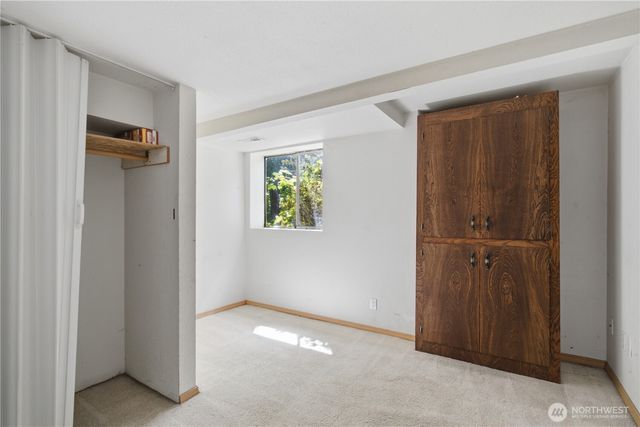 7730 17th Avenue NE, Seattle, WA 98115
