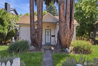 7730 17th Avenue NE, Seattle, WA 98115
