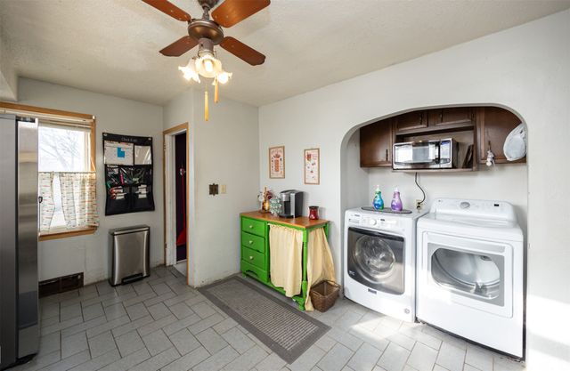 2424 E 40th Street, Des Moines, IA 50317