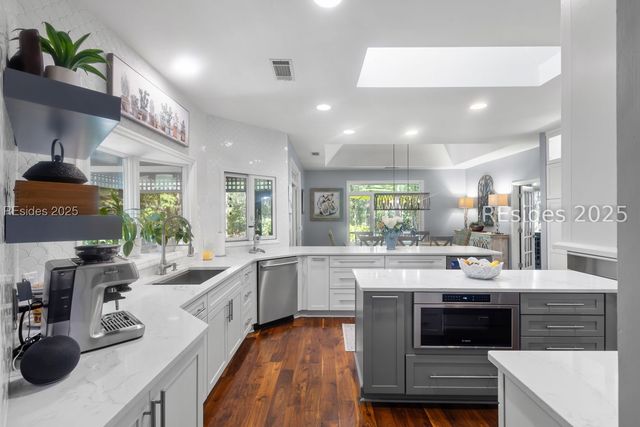 83 Osprey Cir, Okatie, SC 29909