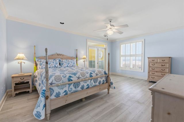 2201 S Waccamaw Dr., Murrells Inlet, SC 29576