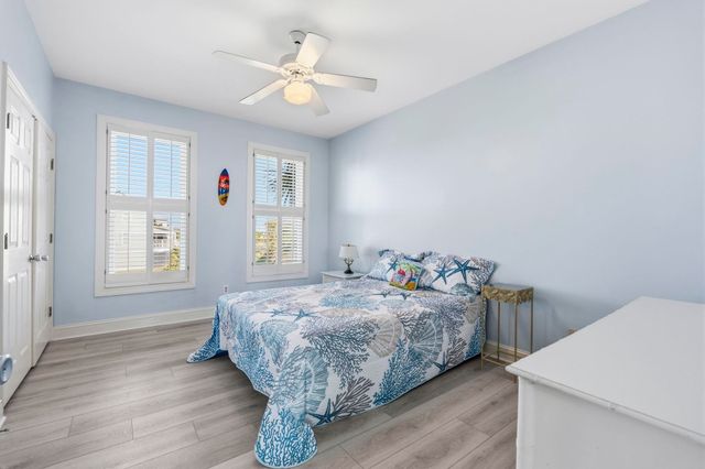 2201 S Waccamaw Dr., Murrells Inlet, SC 29576