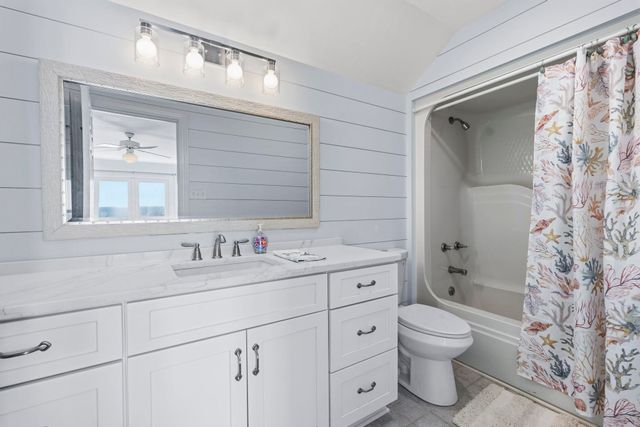 2201 S Waccamaw Dr., Murrells Inlet, SC 29576