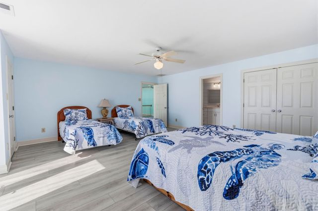 2201 S Waccamaw Dr., Murrells Inlet, SC 29576