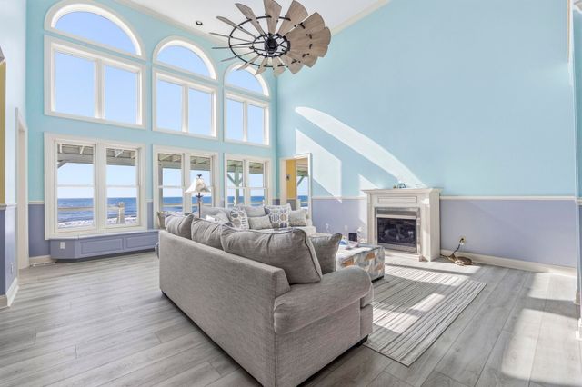 2201 S Waccamaw Dr., Murrells Inlet, SC 29576