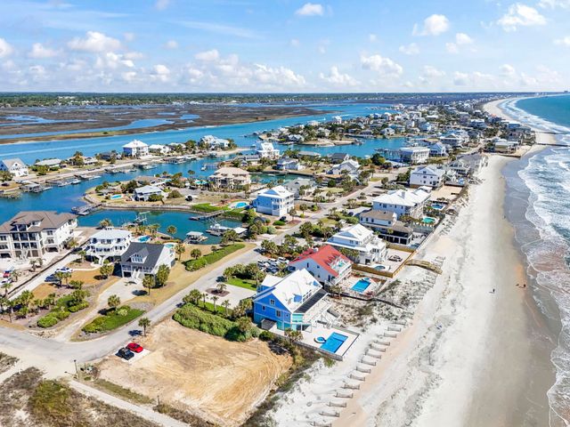 2201 S Waccamaw Dr., Murrells Inlet, SC 29576