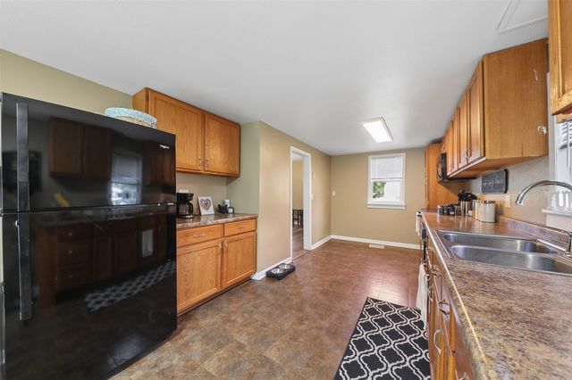 101 3rd Street NE, Mitchellville, IA 50169