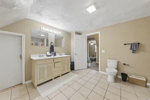 101 3rd Street NE, Mitchellville, IA 50169
