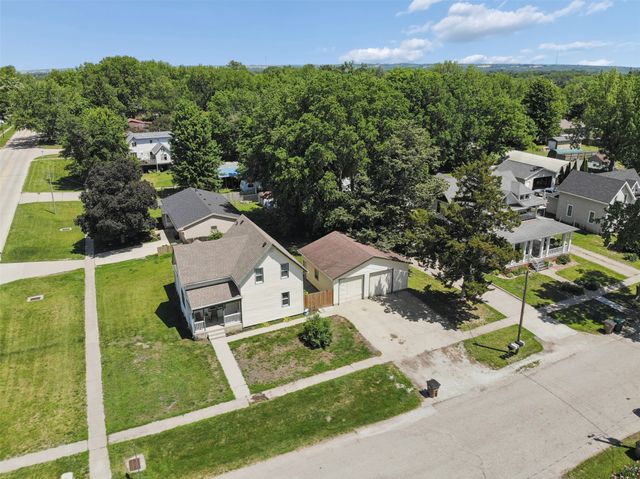 101 3rd Street NE, Mitchellville, IA 50169