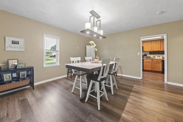 101 3rd Street NE, Mitchellville, IA 50169