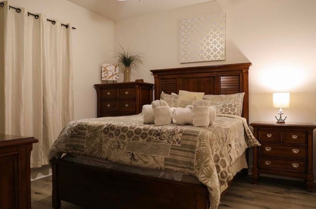 4883 Luster Leaf Cir Apt 104, Myrtle Beach, SC 29577