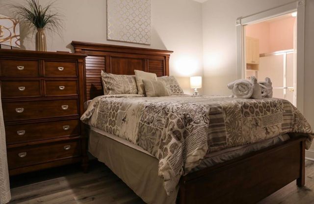 4883 Luster Leaf Cir Apt 104, Myrtle Beach, SC 29577